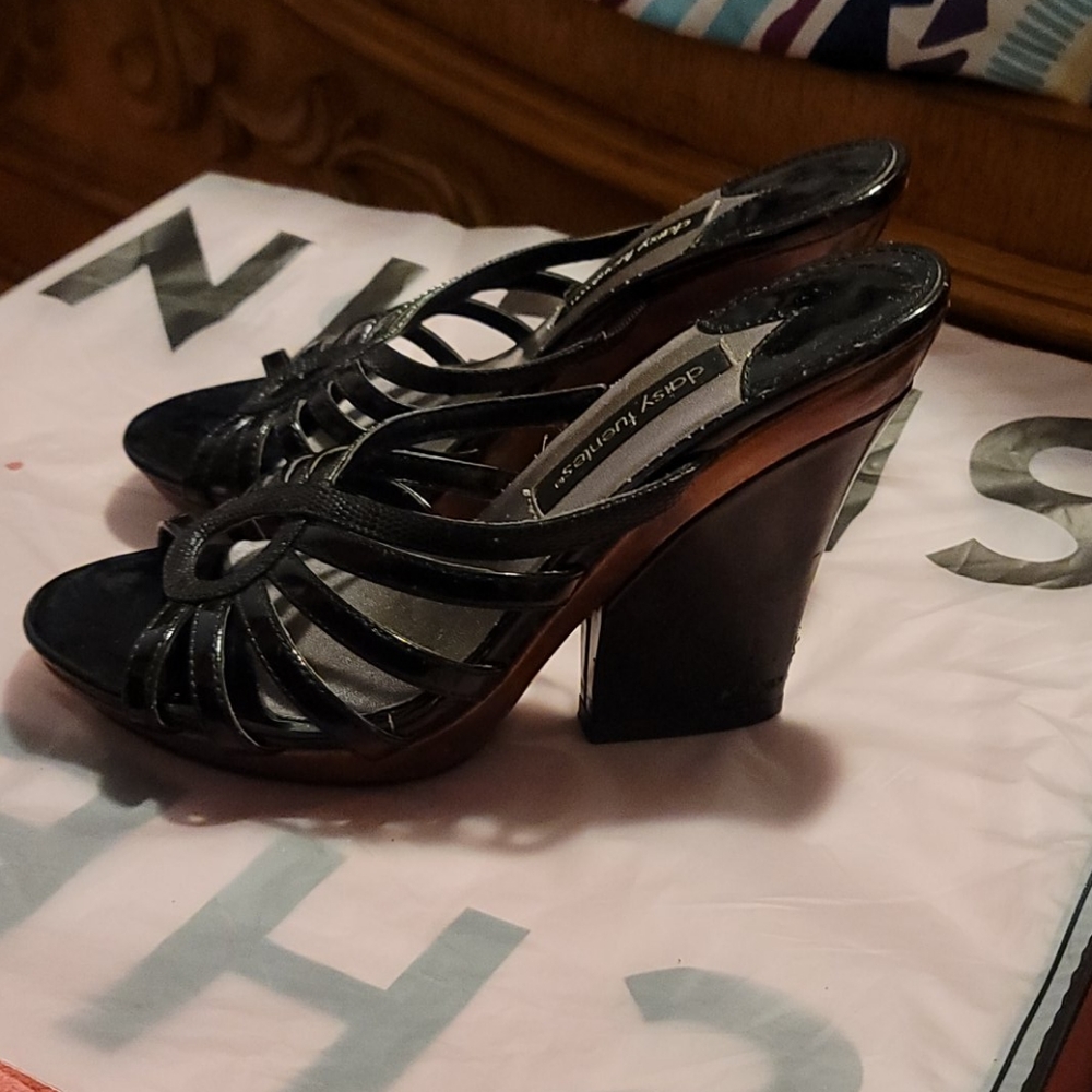 Dressy sandals